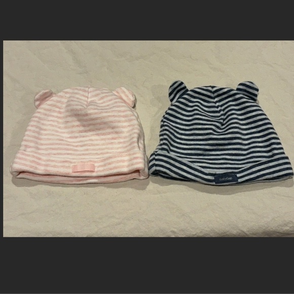 Gap baby first favorite stripe bear hats 0-3 months, set of 2 - Picture 1 of 15
